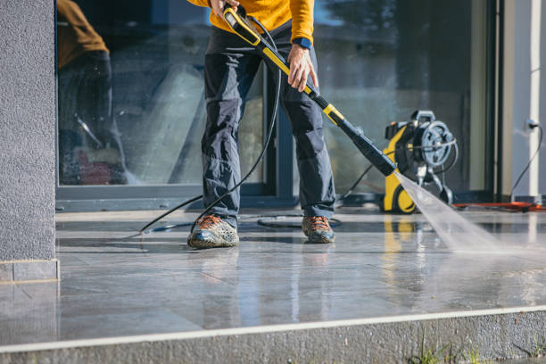 Best Pool Deck Cleaning in Oak Park, IL